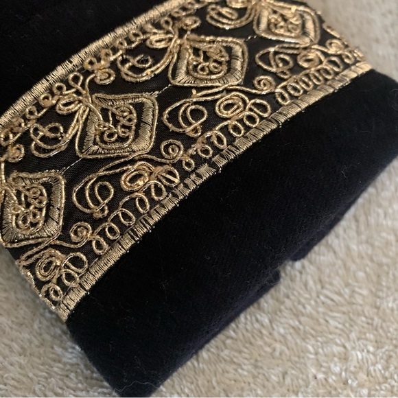 Zara Basic Collection Velvet Jacket - Picture 4 of 5